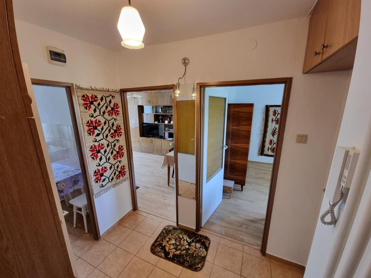 Apartment Komfortowe Mieszkanie W Centrum Lecz Na Uboczu Krakau